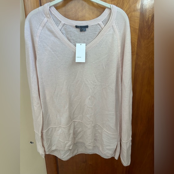 Vince. Brand cashmere sweater